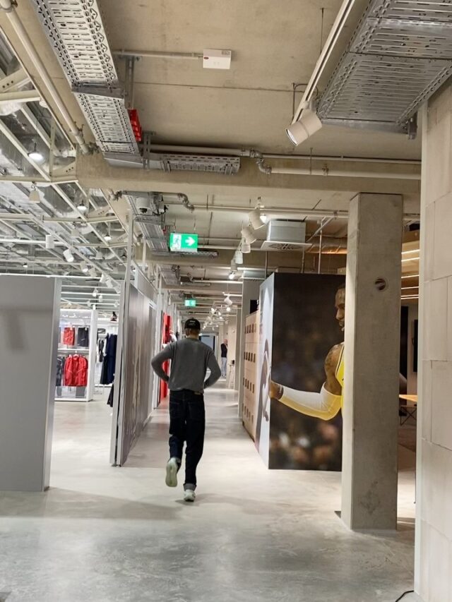 👟Running Expert Beurs – Mainhausen👟
2 dagen volledig ondergedompeld in de nieuwste trends, technologieën en inzichten in de running world. Van innovatieve materialen tot slimme trainingsoplossingen — zoveel inspiratie om mee terug te nemen! 🏃‍♂️💨

Ready om deze kennis te vertalen naar nog betere service en advies in onze shop. Stay tuned… er komt veel moois aan! 🔥👟

Meer ontdekken? Volg ons via @shop2run voor updates, tips & running vibes.

#RunningExpert #Mainhausen #RunningTech #Shop2Run #NewInsights #RunningCommunity